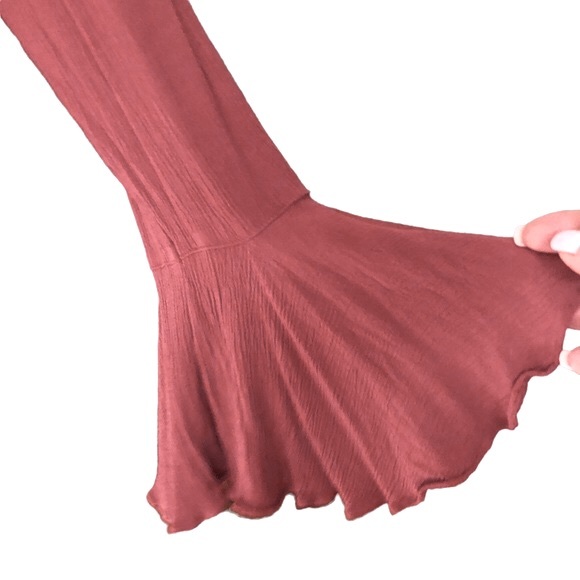 Express Rayon Bell Sleeve Scoop Neck Elastic Waist Blouse Crochet Detail Sz. Sm - Picture 4 of 15